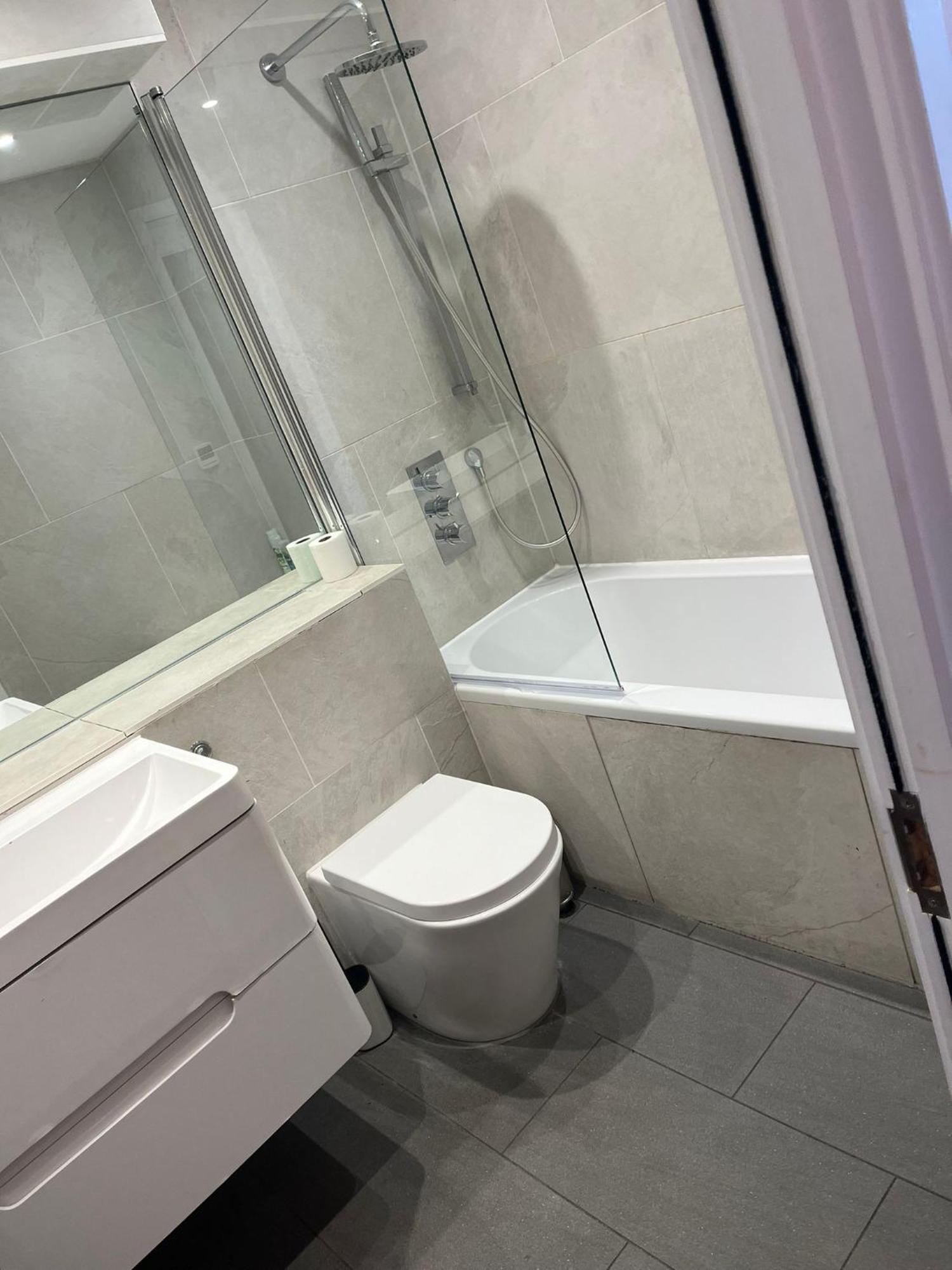 Two Bed In Battersea 2 Apartament Londra